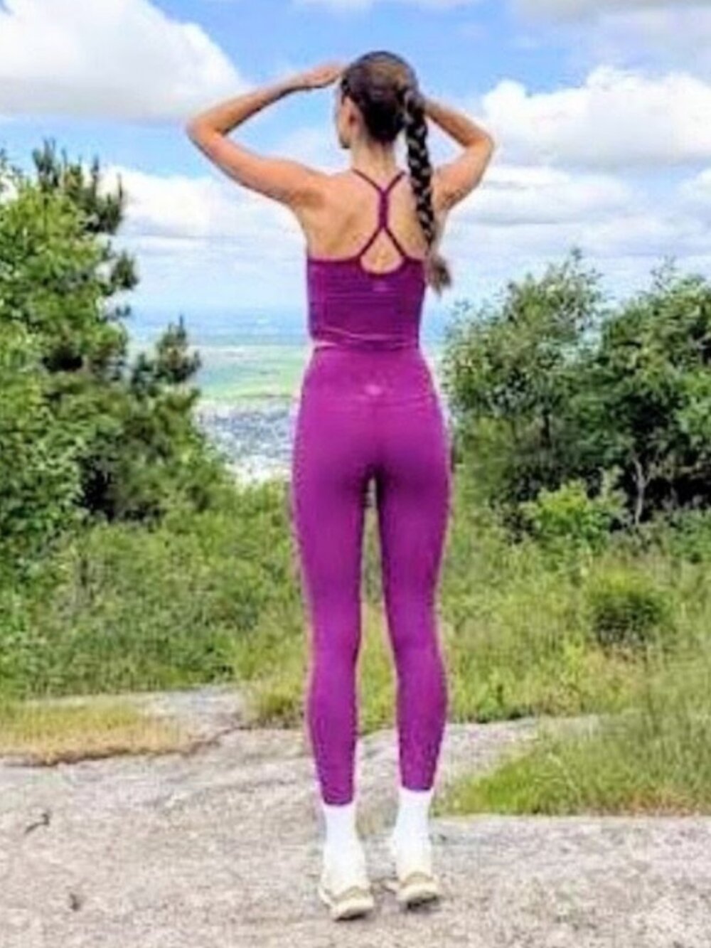 Beyond Yoga set racerback tank & high rise ankle leggings Aubergine Beet W's S